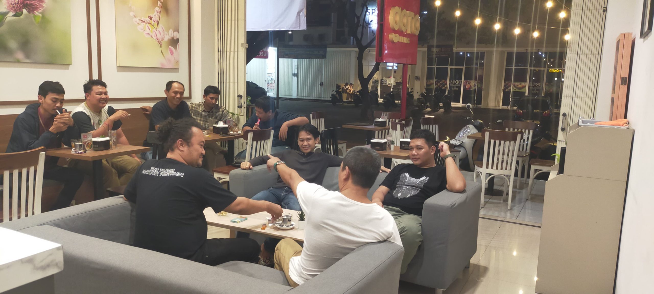 Agar Kebijakan Pusat dan Daerah Linear, Relawan Andra Soni Bergerak Di 29 Kecamatan