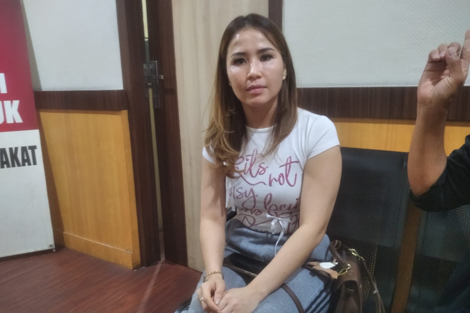Merasa Ditipu Ratusan Juta, Korban Laporkan Menantu Pesohor Tionghoa